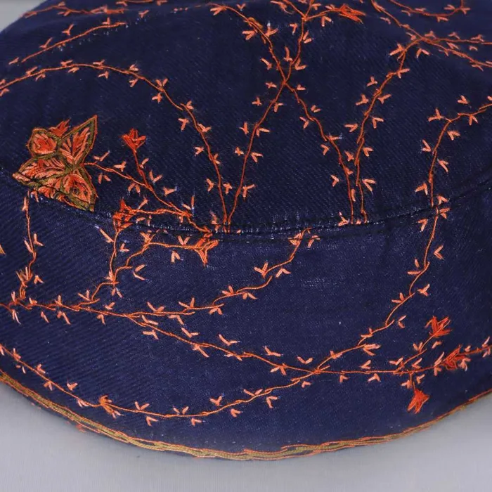 Hadiqa Toosha Cap Crafted with Sozni Art - Image 4