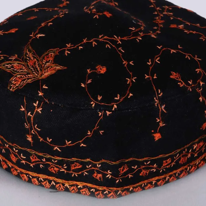 Jamaluddin Toosha Cap with Delicate Sozni Patterns - Image 4