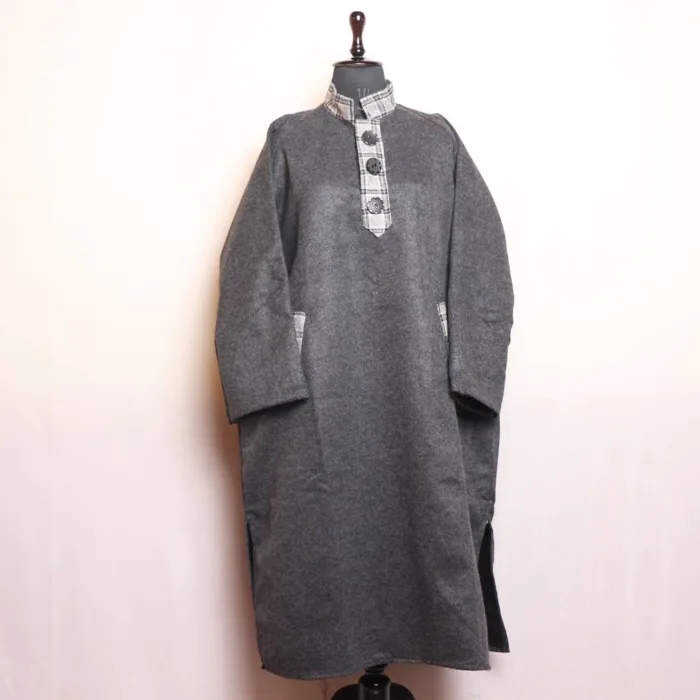 Elegant Dark Grey Tweed Front Pocket Men Pheran for Winter (L:47 , C: 57) - Munawar Collection