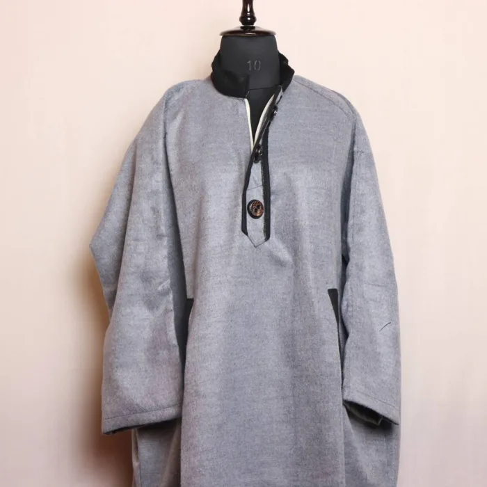 Classic Light Grey Tweed Front Pocket Men Pheran (L:47 , C: 60) - Munawar Collection - Image 2