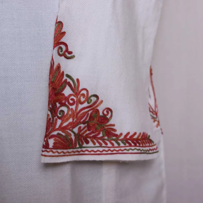 White Pheran with Aari Embroidery and Beautiful Sleeve Work - Zikaar Collection - Image 4