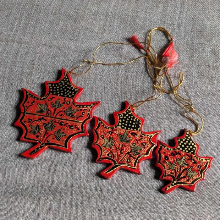 Red and Black Chinar Leaf Paper Mache Handmade Set | Decoration Set | Christmas Decoration