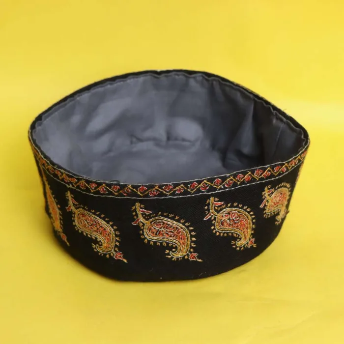 Traditional Black Hilal Shahi  Pashmina Cap with Exquisite Hand Sozni Embroidery - Image 4