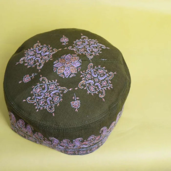 Noorani Handcrafted Pashmina Cap Adorned with Hand Sozni Designs - Image 3