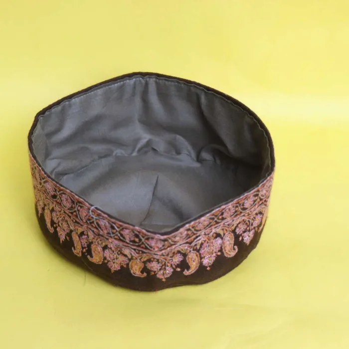 Stylish Brown Nawabi Pashmina Cap Showcasing Hand Sozni Craftsmanship - Image 4