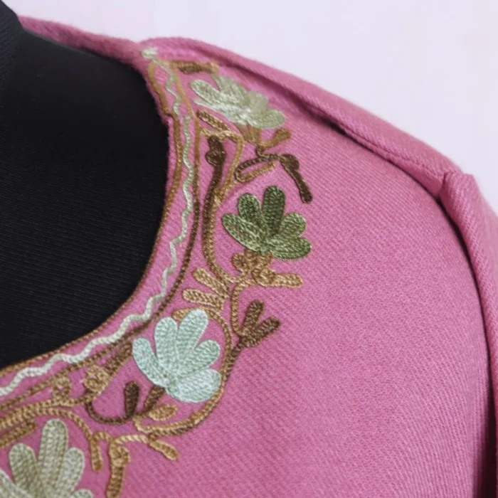 Light Pink Cashmilon Short Kurta with Artistic and Side Damaan Floral Aari Embroidery - Dalgate Collection - Image 3