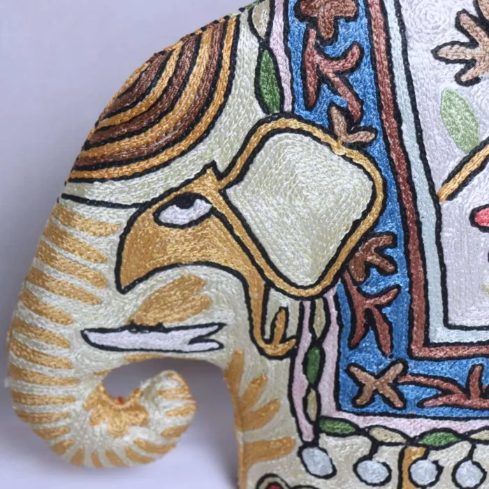 Handmade Elephant Design Kashmiri Chain Stitch Tea Cozy - Image 4