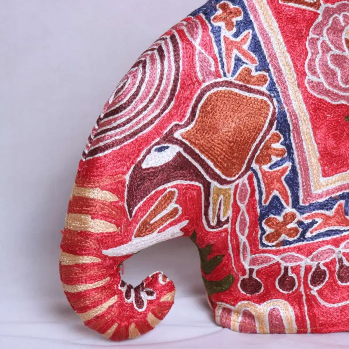 Kashmiri Handmade Elephant Chain Stitch Tea Cozy - Image 4