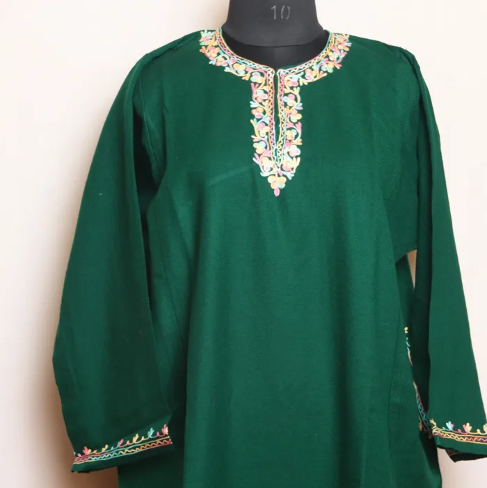 Dark Green Cashmilon Pheran with Elegent Heavy Damaan Aari Embroidery | Gul-e-Hawal Collection - Image 2