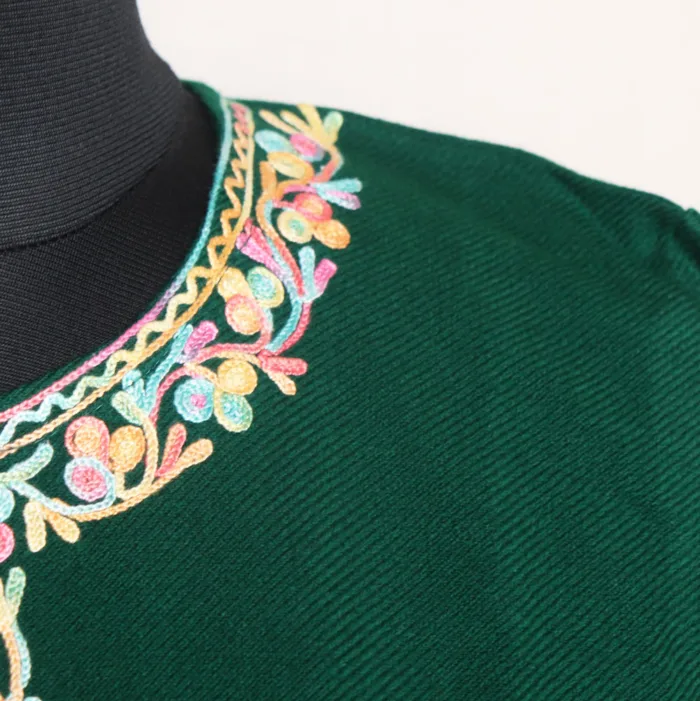 Dark Green Cashmilon Pheran with Elegent Heavy Damaan Aari Embroidery | Gul-e-Hawal Collection - Image 4