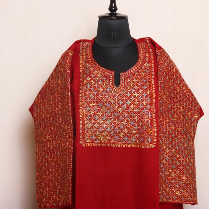 kashmiri traditional pheran dress 14