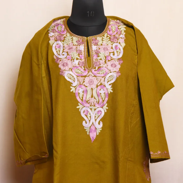 Mehndi Green Cashmilon Pheran | Feran Featuring Aari Work - Meer Collection