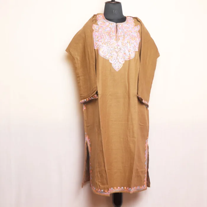 Beige Aari Designed Cashmilon Pheran | Zikar-E-Jazbaat Collection - Image 2