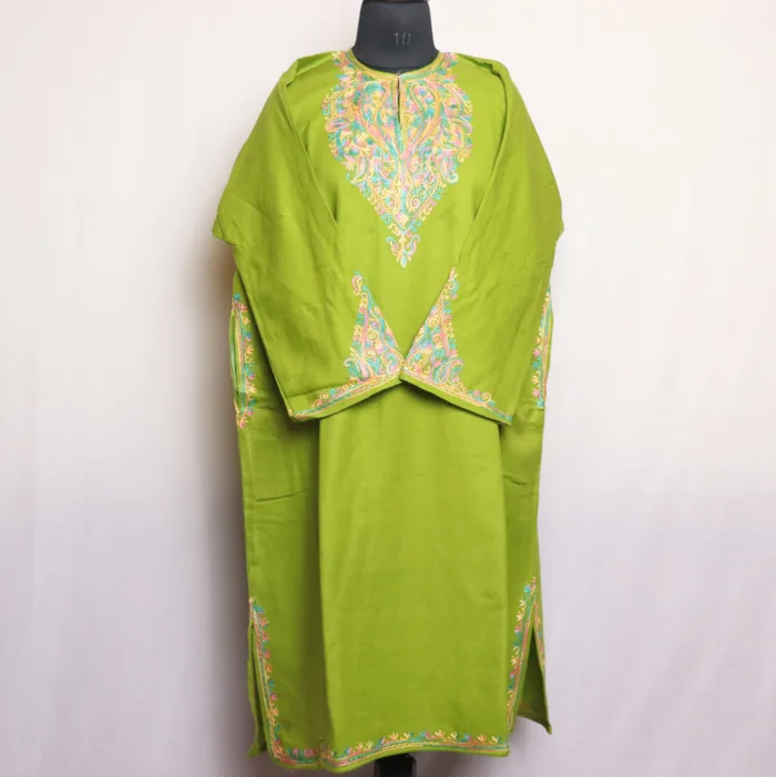 Elegant Green Cashmilon Pheran with Sleeve Aari Embroidery - Zikar Collection - Image 2