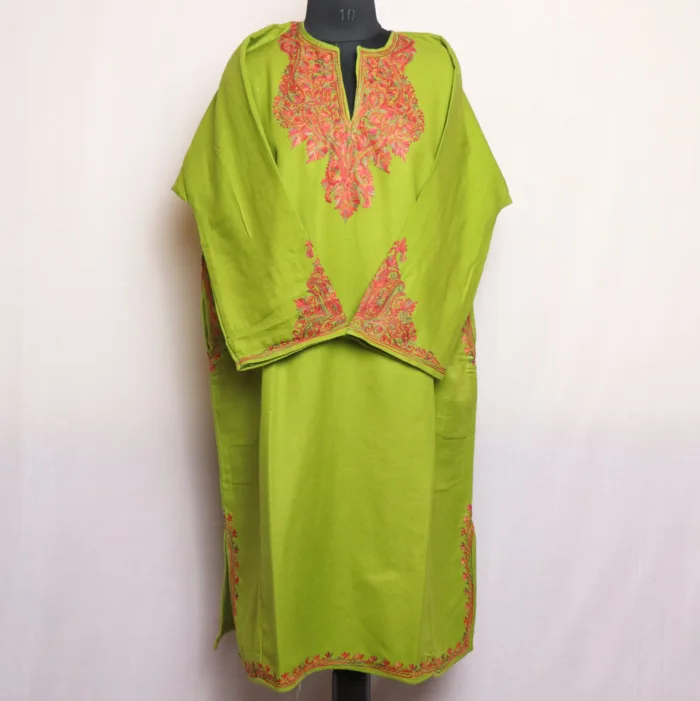 Green Cashmilon Pheran with Sleeve Aari Detailing - Zikar Collection - Image 2