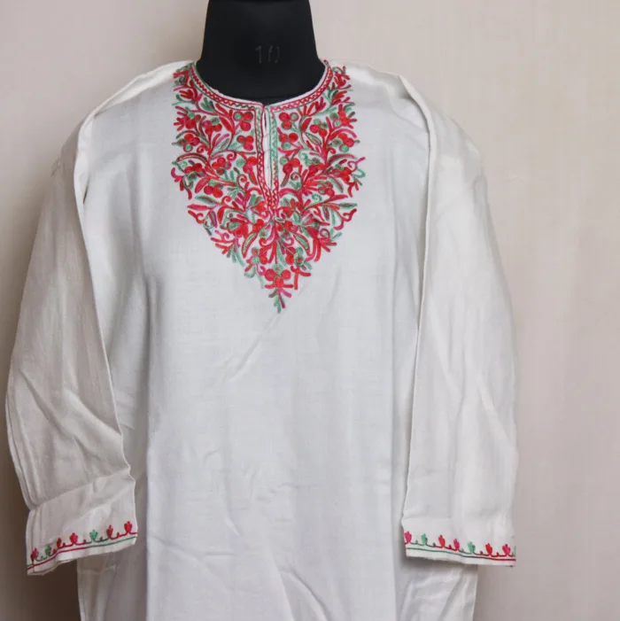 Girls White Short Pheran in Cashmilon With Aari Work - Meesha Collection (L: 39) - Image 2