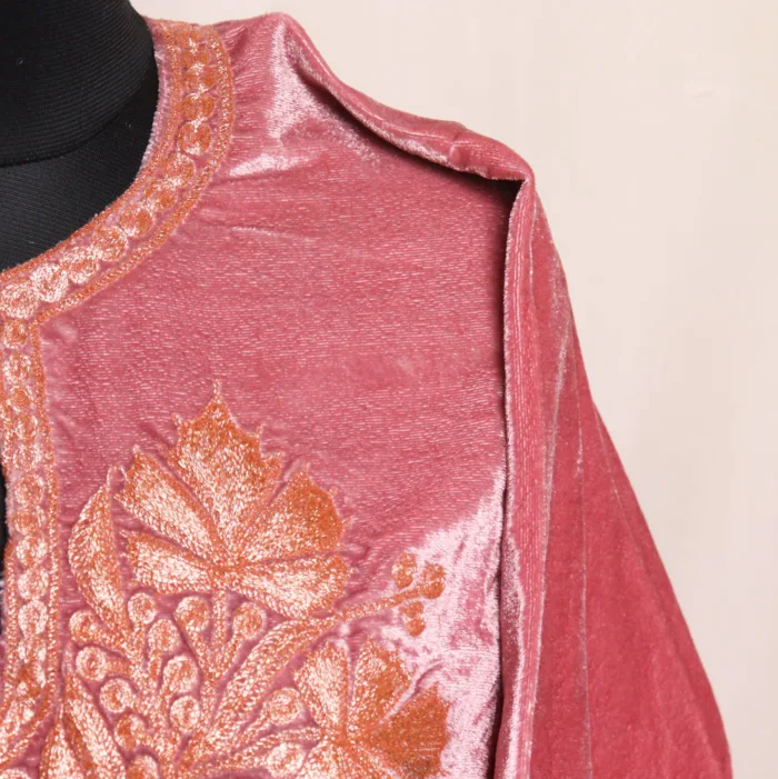 Pink Velvet Pheran with Tilla Embroidery - Kausar Collection - Image 3