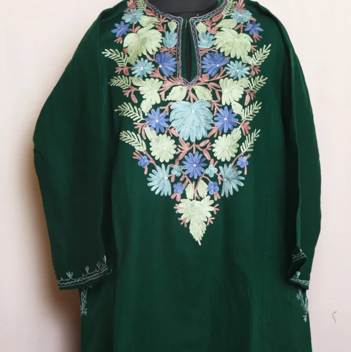 winter kurta kashmir pheran 23