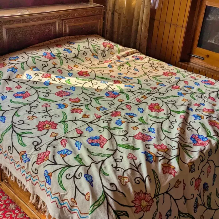 Tulip Nukhta Kashmiri Double Bed Cover | Bed Spread with Hand Crewel Embroidery | Pari Mahal Collection