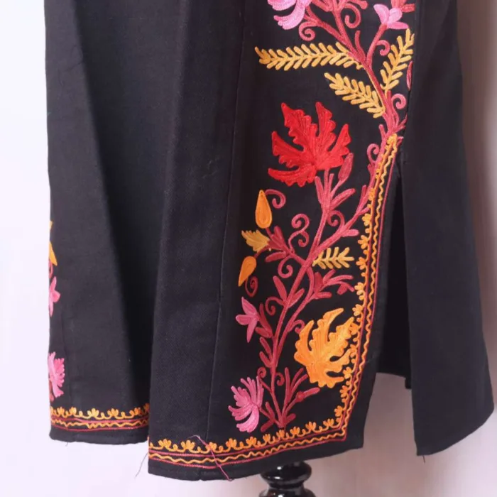 Black Designer Cashmilon Pheran | Phiran with Aari Work on Sides - Saidakadal Collection - Image 3