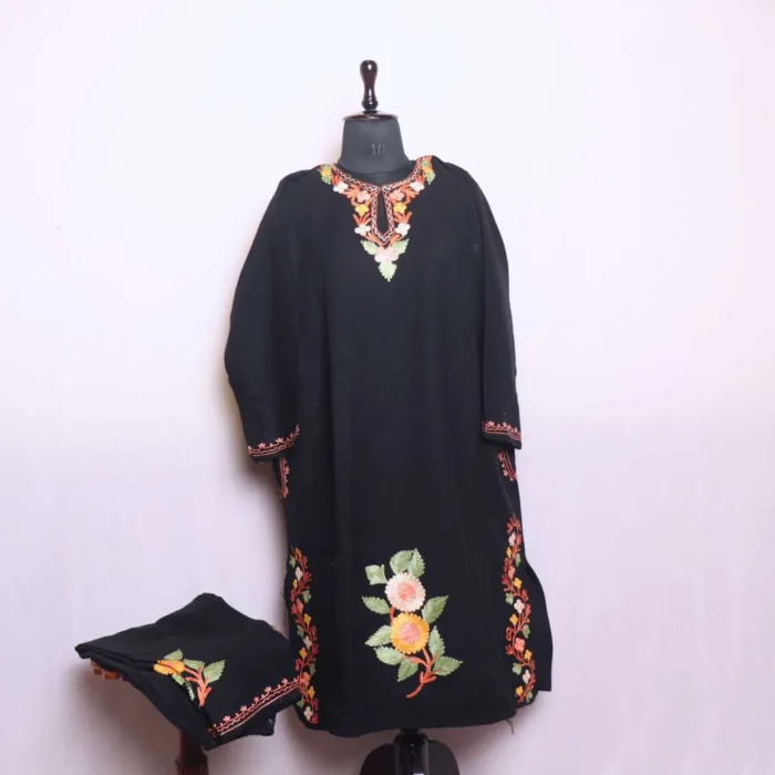 Winter Border Boothidar Black Cashmilon Woolen Pheran Set with Aari Work - Saidakadal Collection