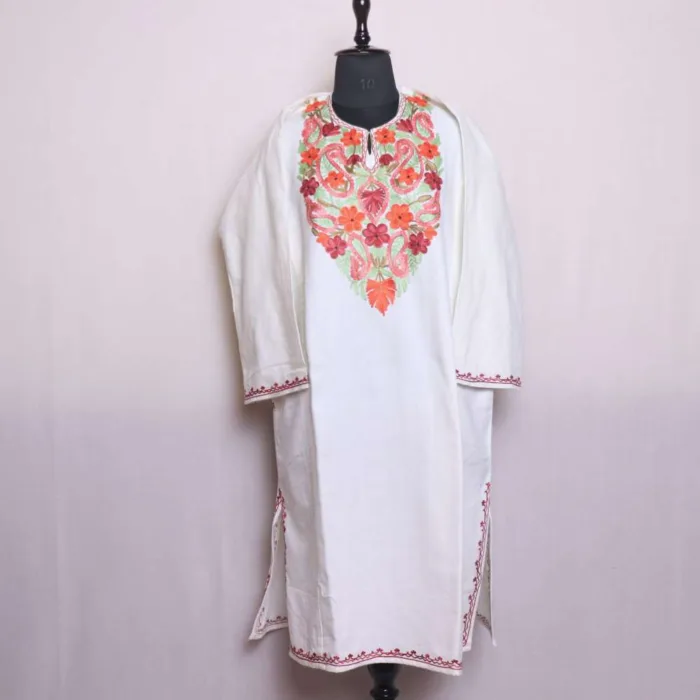 Elegent White Cashmilon Pheran with Elegant Aari Patterns - Saidakadal Collection - Image 2