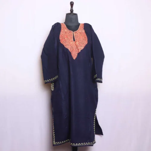 Kashmiri cashmilon pheran with jaal sleeve aari embroidery02