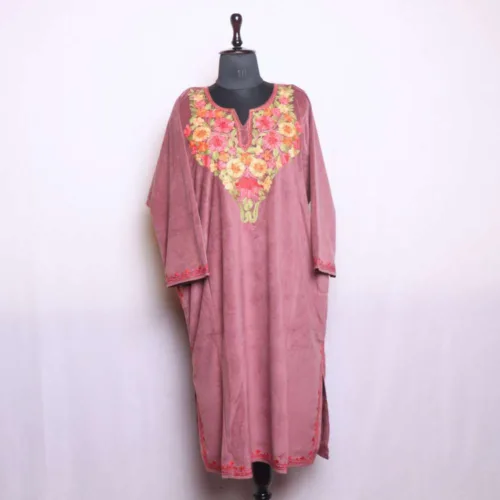 Kashmiri velvet pheran with aari embroidery14