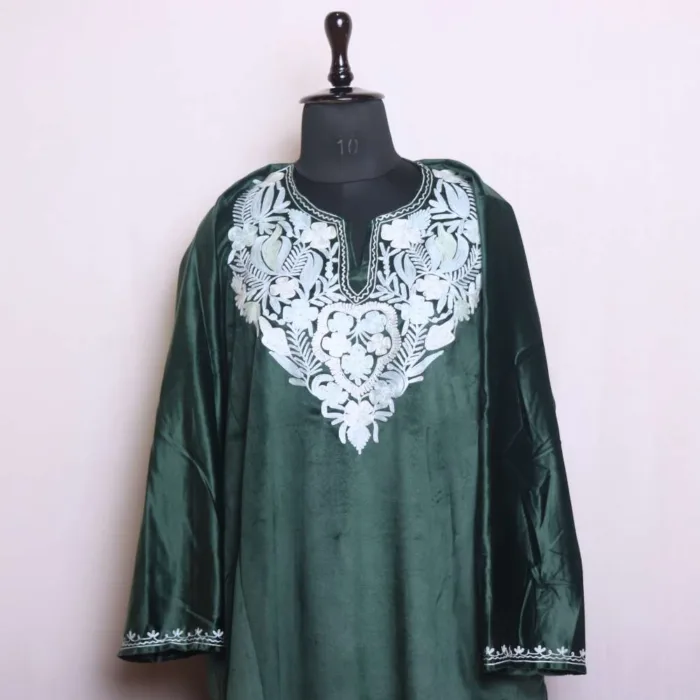 Dark Green Velvet Aari Embroidered Loose Pheran | Feran for Chilly Winter - Babedemb Collection