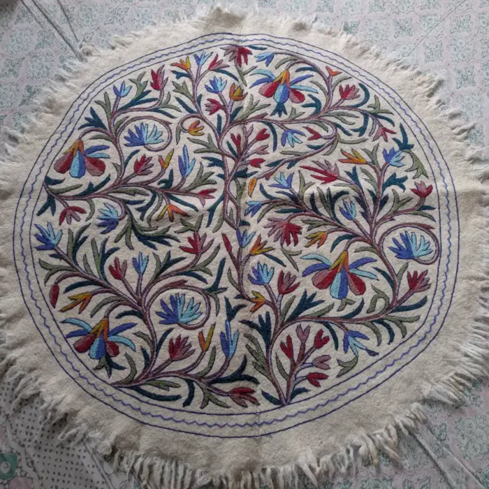 Round Wool Namda Showcasing Multi & Blue Flower Intricate Aari Embroidery (5 ft) - Image 3