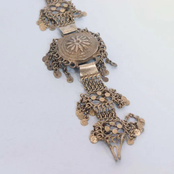 Exquisite Antique Watch Designed Bracelet with Timeless Patterns