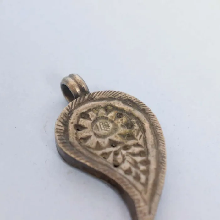 Antique Badaami Pendent with Detailed Metal Patterns | Regal Ornament - Image 2