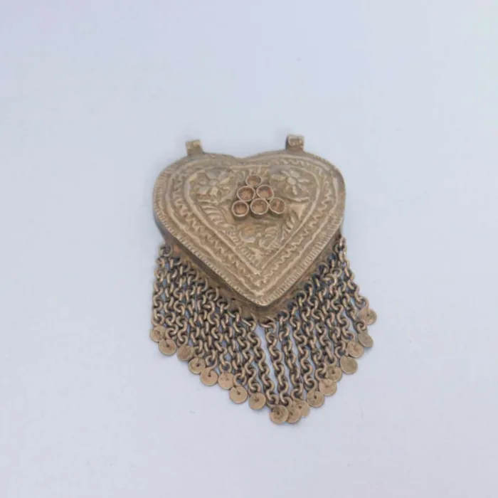 Traditional Kashmiri Heart Shaped Pendent with Ornamental Accents | Vintage Charm