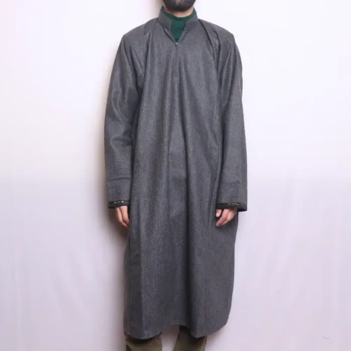 Dark grey Lakeer Tweed Men Pheran | Feran | Phiran (L47,C63)- The Aqeel Collection - Image 3