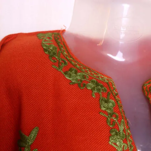 kashmiri Kids pheran kurta with aari embroidery in cashmilon13