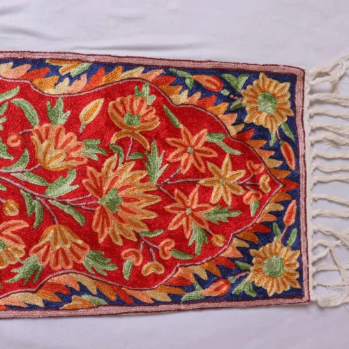 kashmiri art runner chain stitch in silk01 1