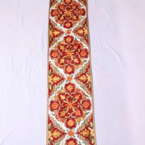 kashmiri art runner chain stitch in silk10