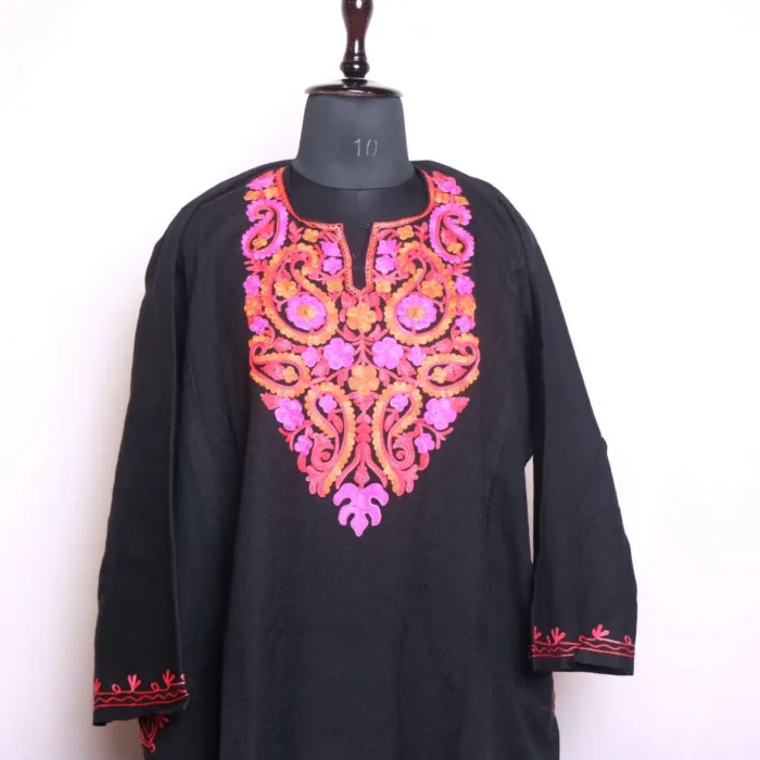 Sophisticated Black Loose Cashmilon Aari Pheran - Badamweer Collection