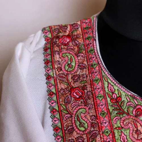 kashmiri cashmilon sozni embroidered pheran10