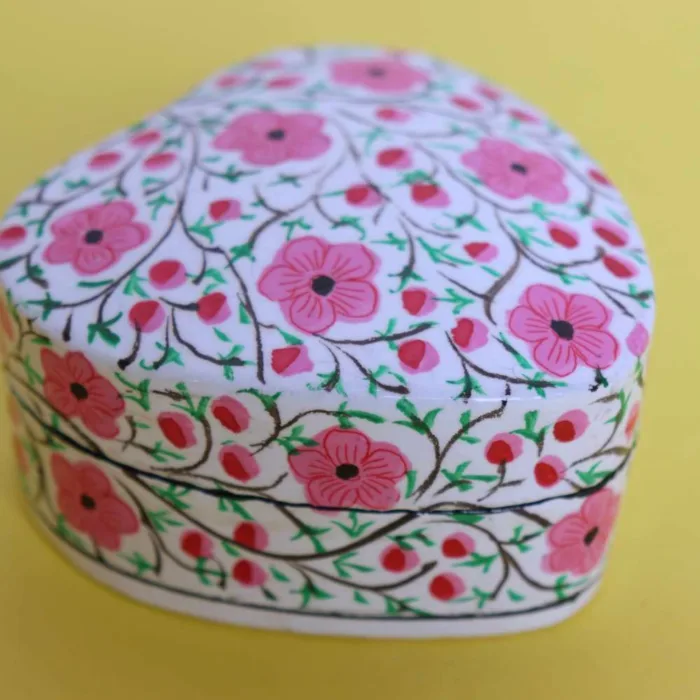 Tiny Heart Shaped & Hand-Painted White Paper Machie Box - Image 2