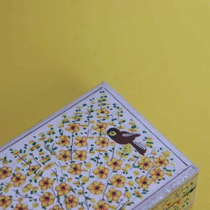 Handcrafted Beige Paper Machie Box with Detailed Patterns - Image 3