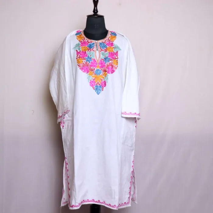 Stylish Aari Embroidered Loose Off-White Cashmilon Pheran | Phiran - Nowhatta Collection - Image 2