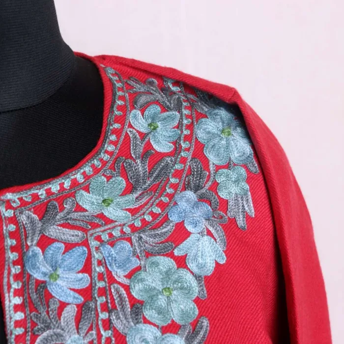 Pinkish Cashmilon Pheran with Aari Embroidery - Nowhatta Collection - Image 3