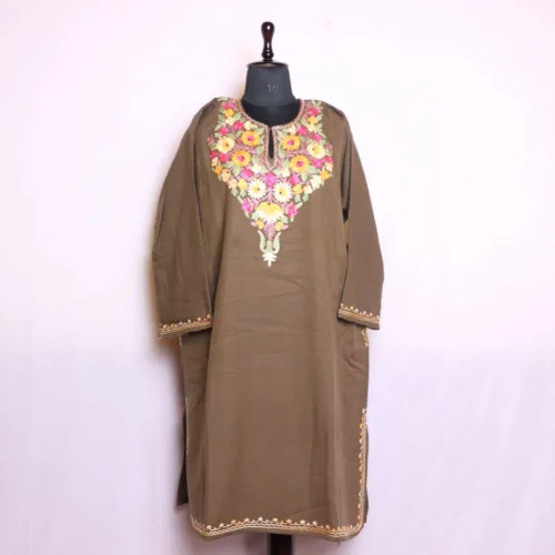 kashmiri pheran with aari embroidery in cashmilon41