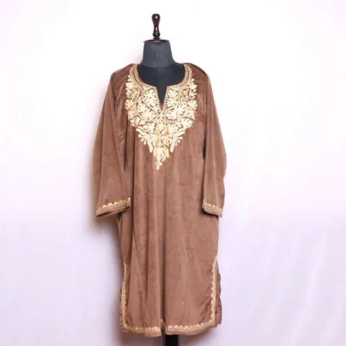 kashmiri pheran with aari embroidery in velvet07 1