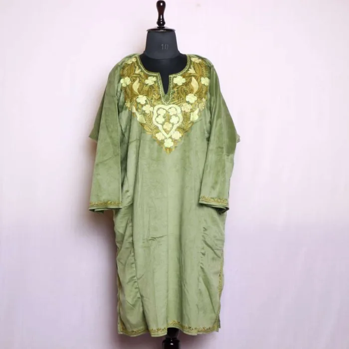 Stylish Aari Embroidery Loose Velvet Pheran for Warmth and Elegance - Badamweer Collection - Image 2